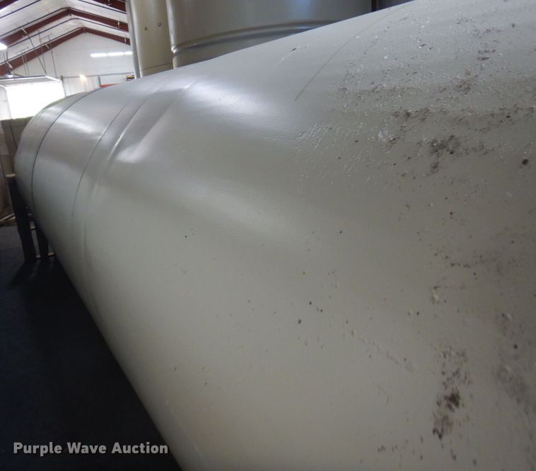 image for item DR0448 Approximately 4,000 gallon tank