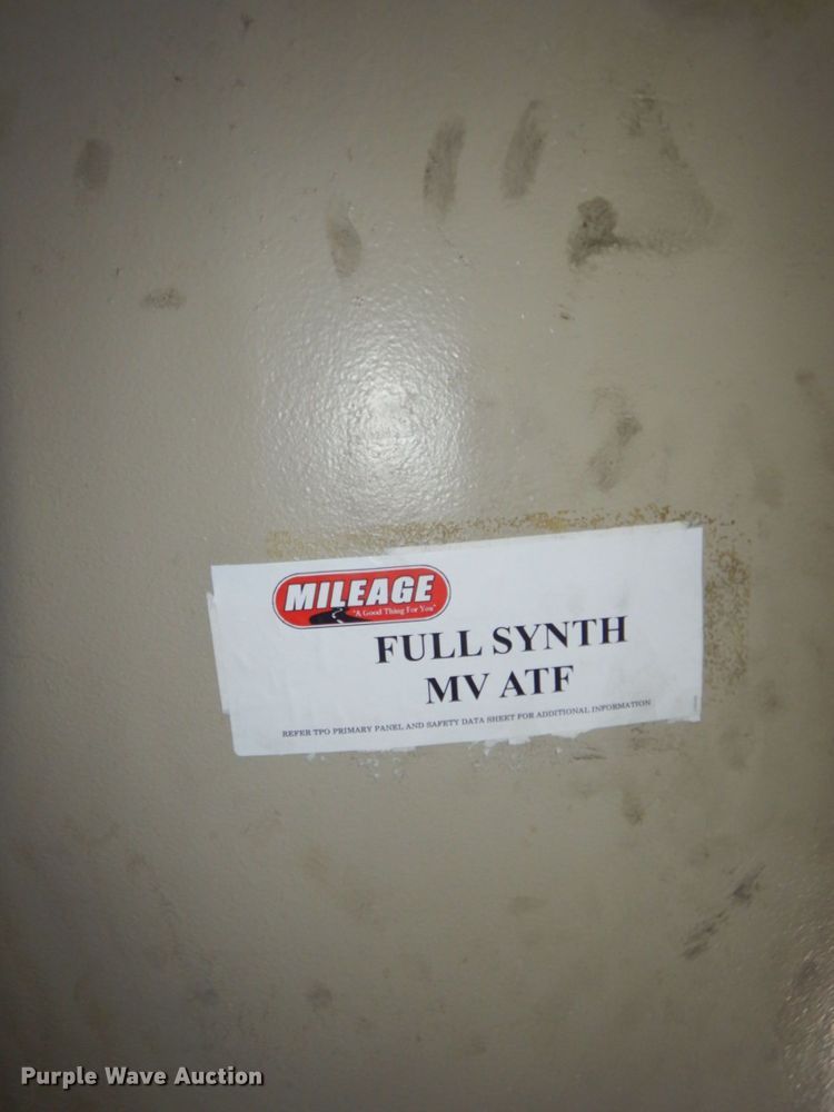 image for item DR0448 Approximately 4,000 gallon tank