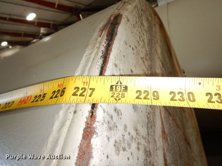 image for item DR0448 Approximately 4,000 gallon tank