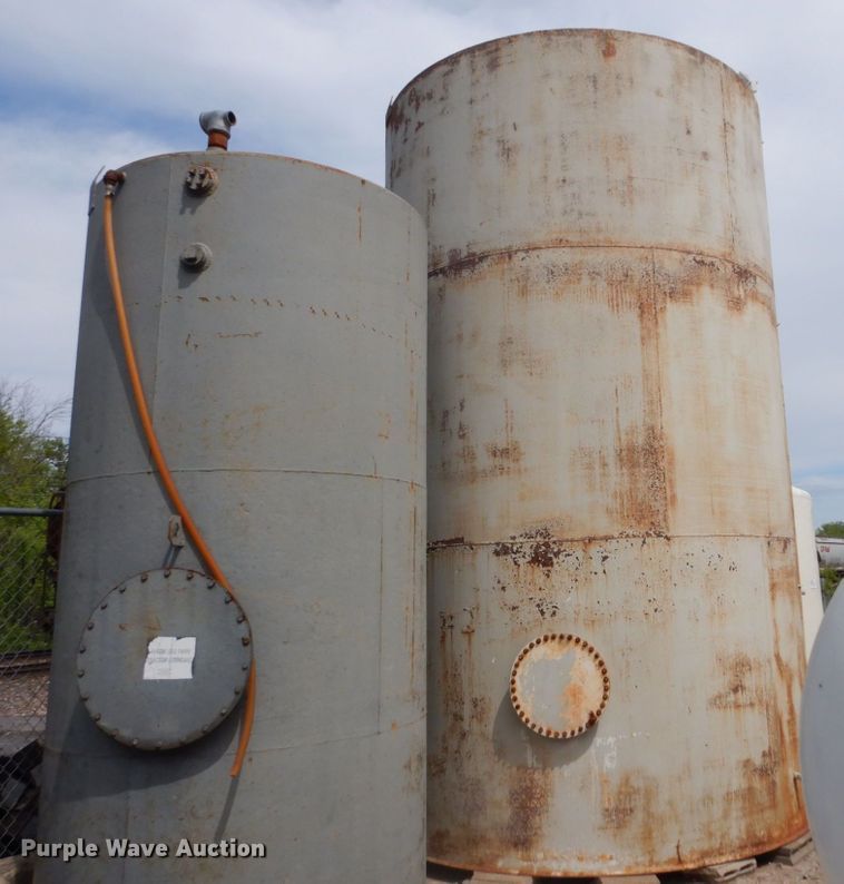 image for item DR0458 Approximately 20,000 gallon tank