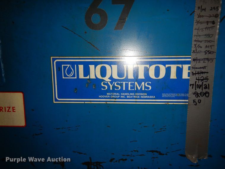 image for item DR0462 (2) 550 gallon tanks