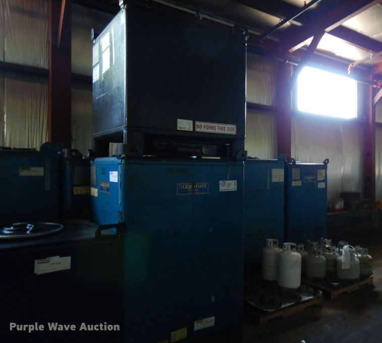 image for item DR0463 (2) tanks