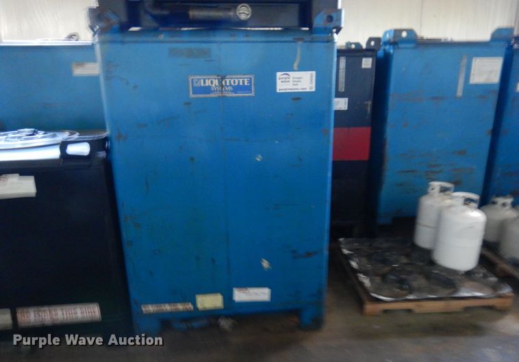 image for item DR0463 (2) tanks