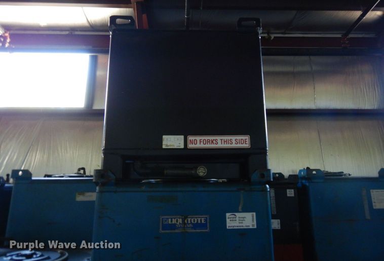 image for item DR0463 (2) tanks