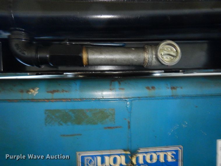 image for item DR0463 (2) tanks