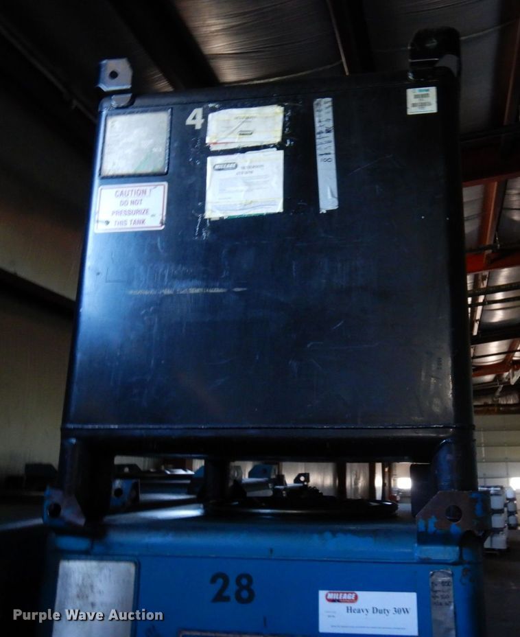 image for item DR0463 (2) tanks