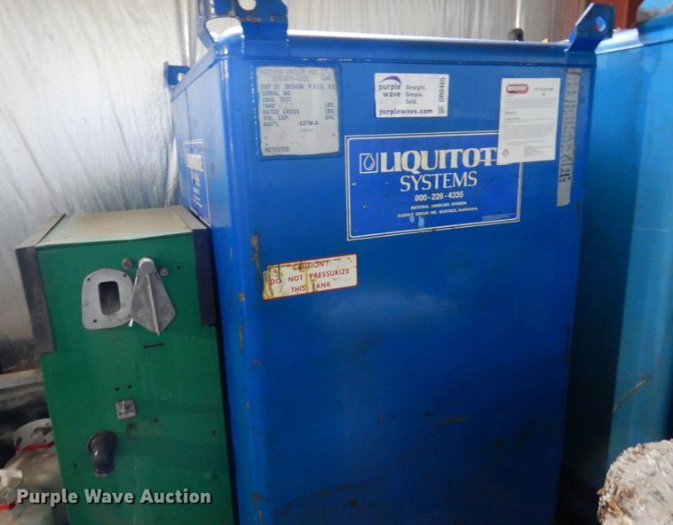 image for item DR0465 (3) tanks