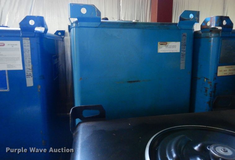 image for item DR0465 (3) tanks