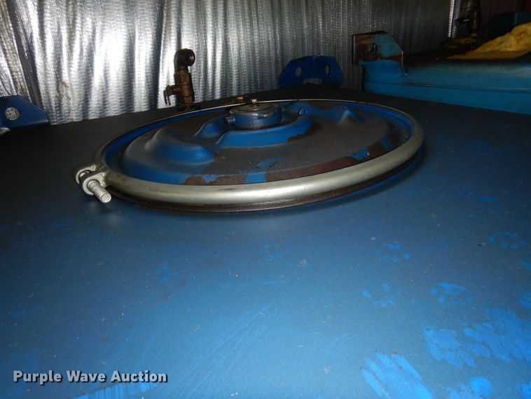 image for item DR0465 (3) tanks