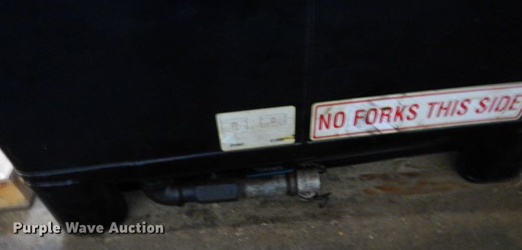 image for item DR0465 (3) tanks