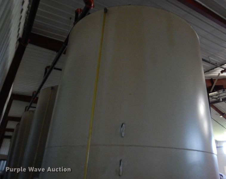 image for item DR0470 Approximately 4,500 gallon tank