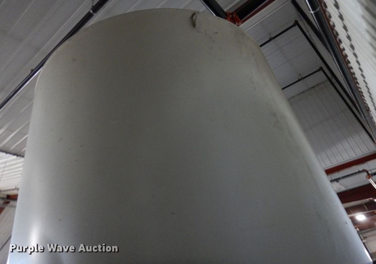 image for item DR0470 Approximately 4,500 gallon tank