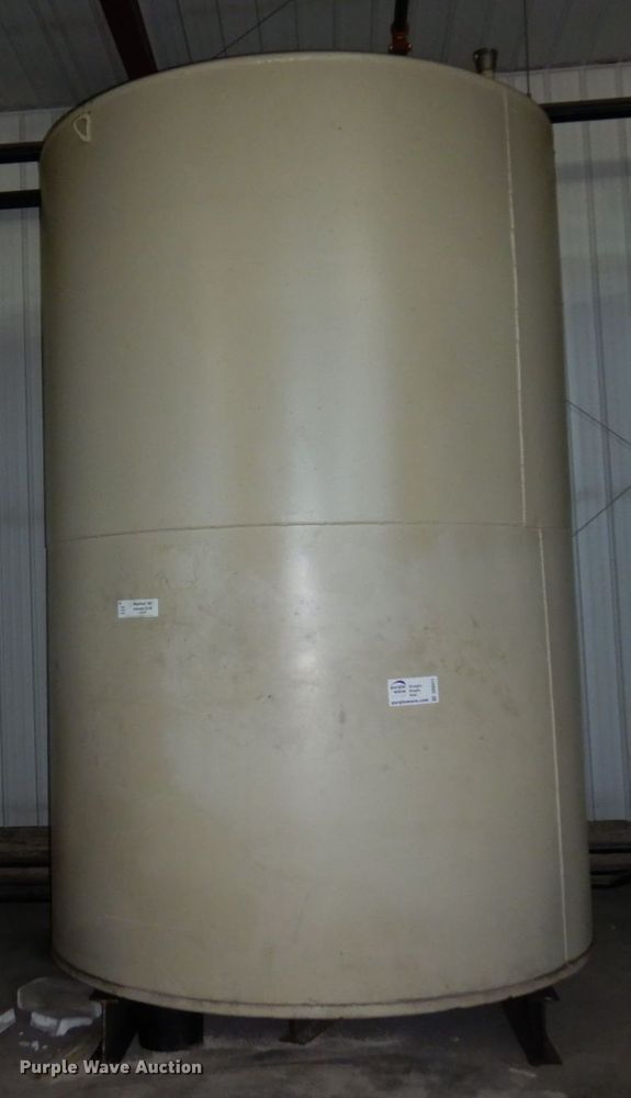 image for item DR0471 Approximately 4,500 gallon tank