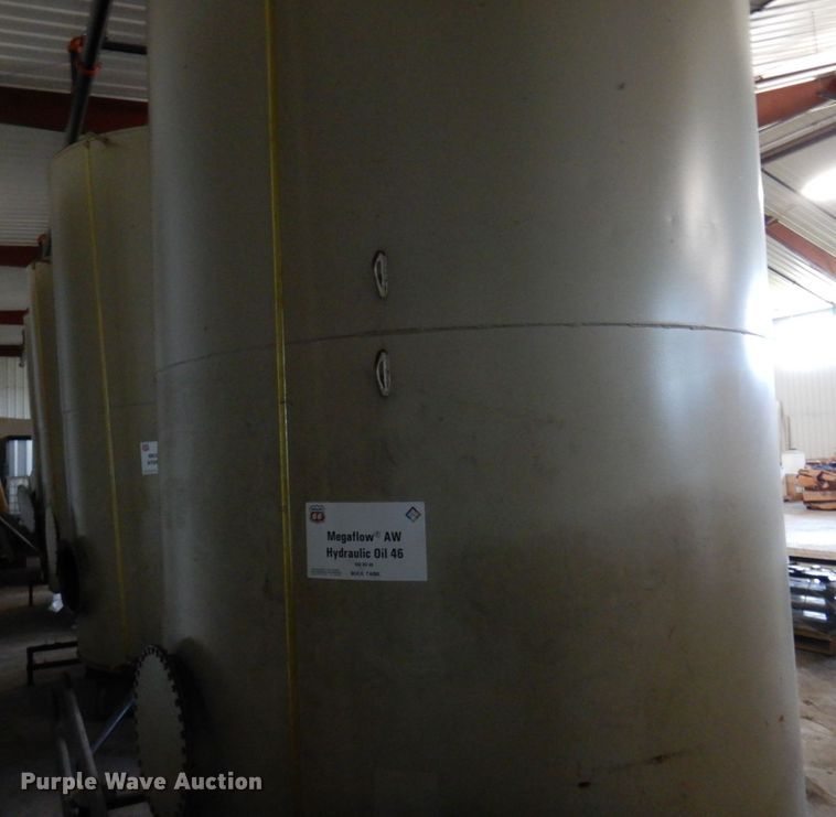 image for item DR0471 Approximately 4,500 gallon tank