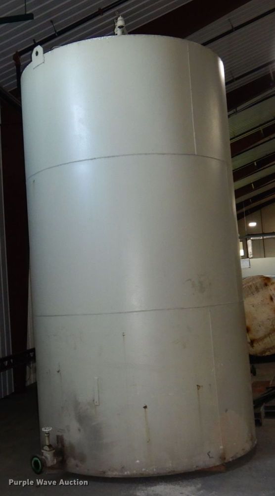 image for item DR0475 Approximately 5,000 gallon tank
