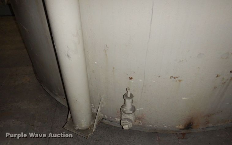 image for item DR0475 Approximately 5,000 gallon tank