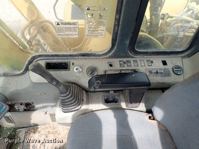 image for item DS7071 1994 Komatsu PC200LC-6L  excavator