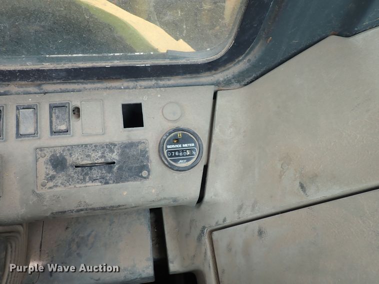 image for item DS7071 1994 Komatsu PC200LC-6L  excavator