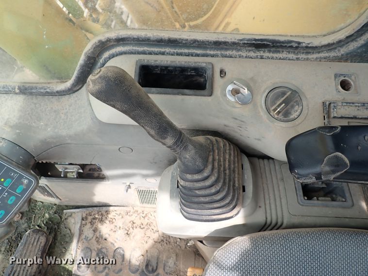 image for item DS7071 1994 Komatsu PC200LC-6L  excavator