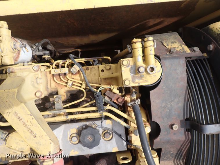 image for item DS7071 1994 Komatsu PC200LC-6L  excavator