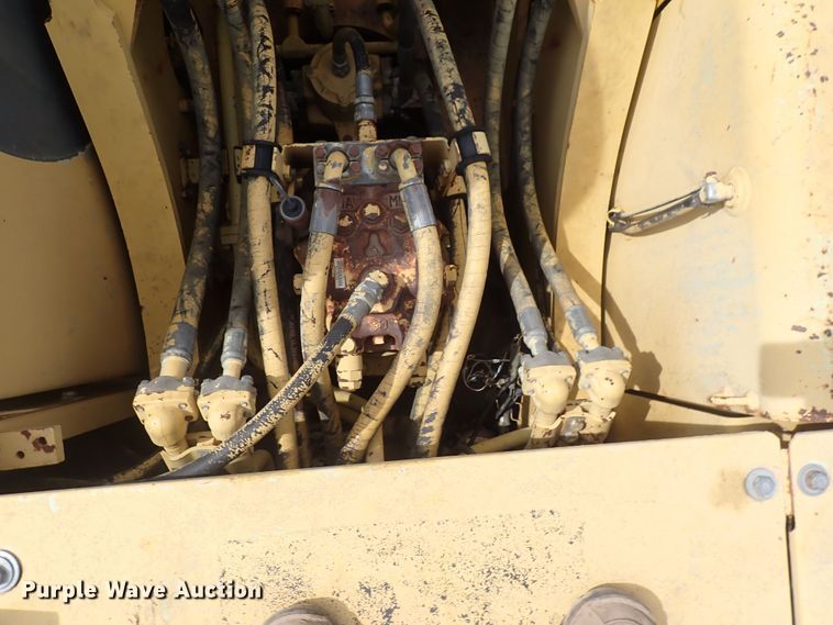 image for item DS7071 1994 Komatsu PC200LC-6L  excavator