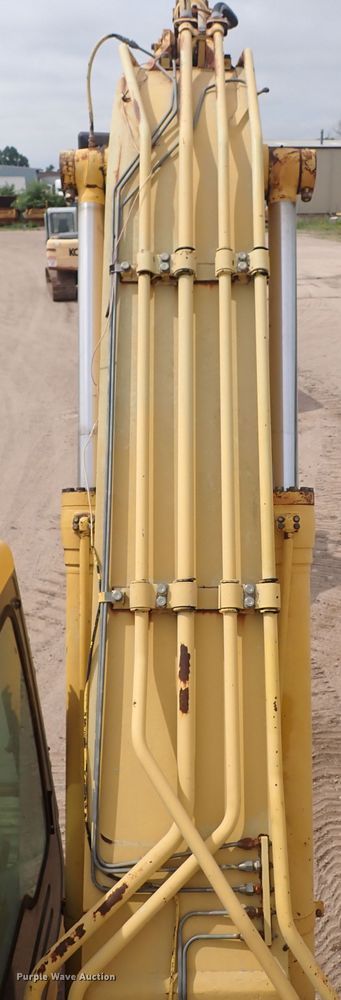 image for item DS7071 1994 Komatsu PC200LC-6L  excavator