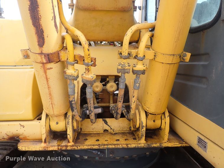 image for item DS7071 1994 Komatsu PC200LC-6L  excavator