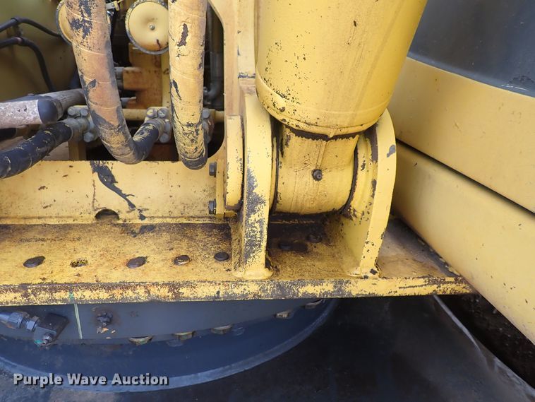 image for item DS7071 1994 Komatsu PC200LC-6L  excavator