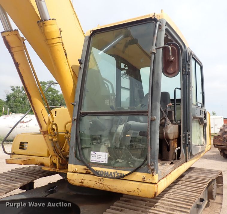 image for item DS7071 1994 Komatsu PC200LC-6L  excavator