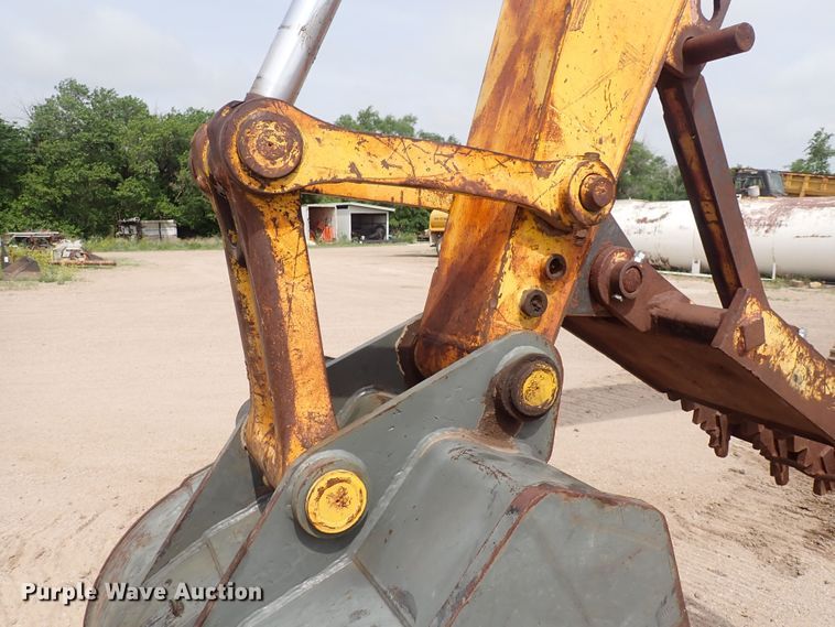 image for item DS7071 1994 Komatsu PC200LC-6L  excavator