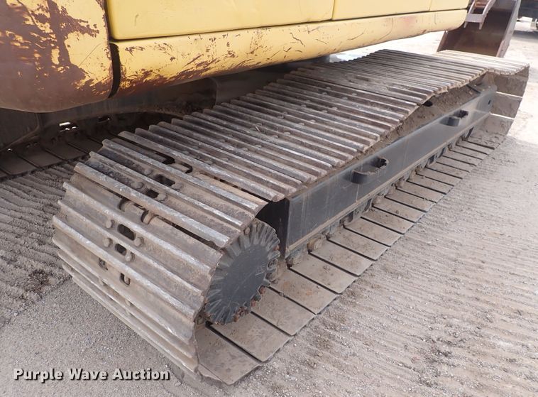 image for item DS7071 1994 Komatsu PC200LC-6L  excavator