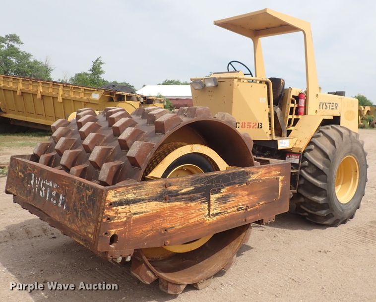 image for item DS7073 Hyster C852B  single drum vibratory roller