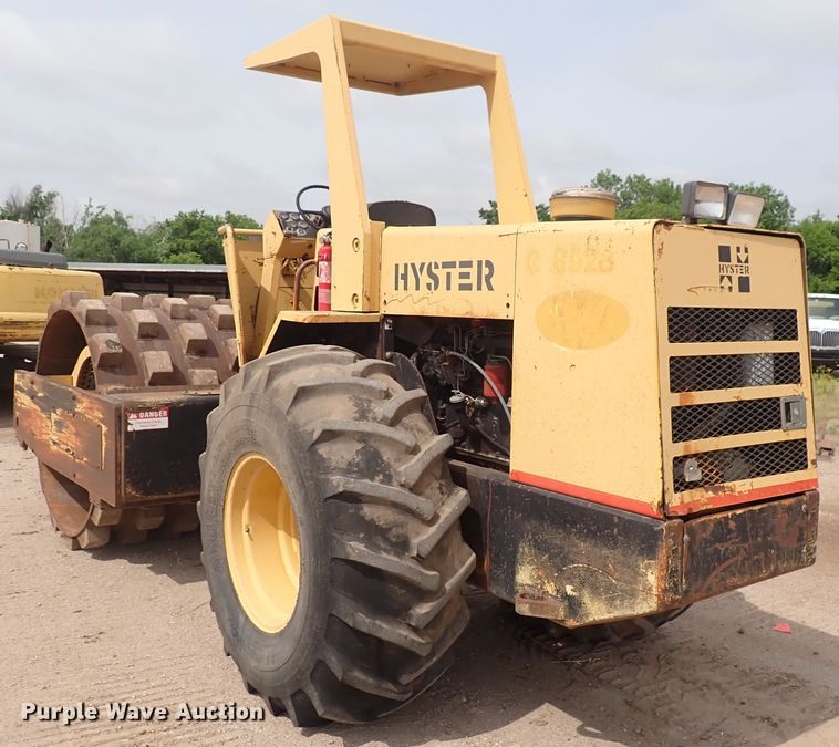 image for item DS7073 Hyster C852B  single drum vibratory roller