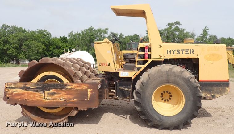 image for item DS7073 Hyster C852B  single drum vibratory roller