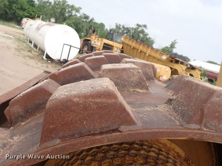 image for item DS7073 Hyster C852B  single drum vibratory roller