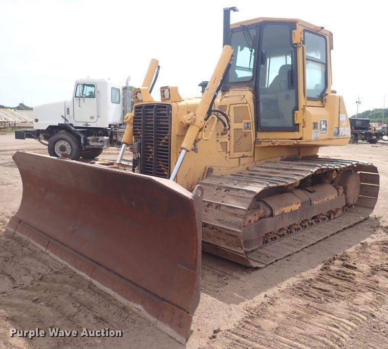 image for item DS7074 1999 John Deere 750C LGP  dozer