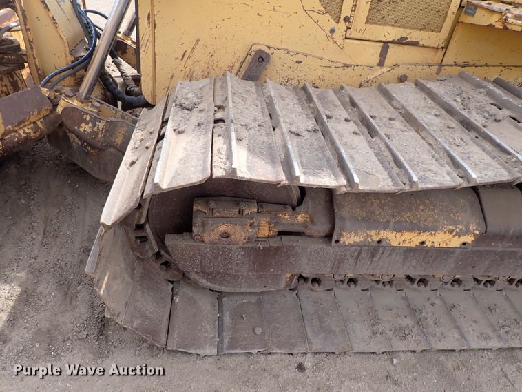 image for item DS7074 1999 John Deere 750C LGP  dozer