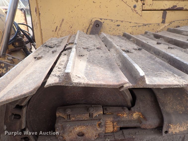 image for item DS7074 1999 John Deere 750C LGP  dozer