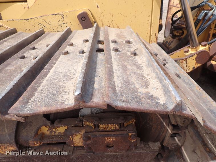 image for item DS7074 1999 John Deere 750C LGP  dozer