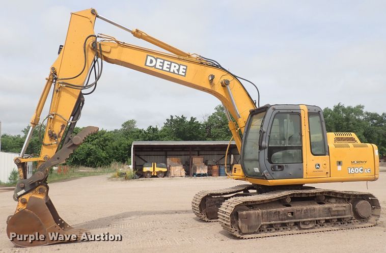 image for item DS7075 2006 John Deere 160C LC  excavator