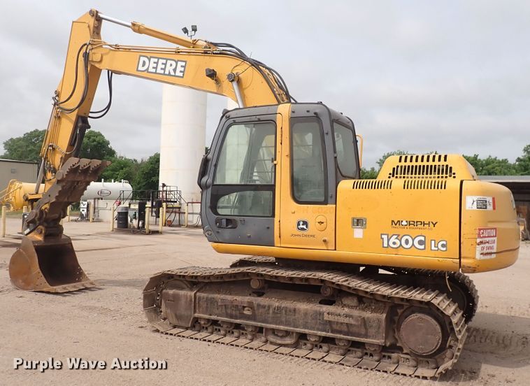 image for item DS7075 2006 John Deere 160C LC  excavator