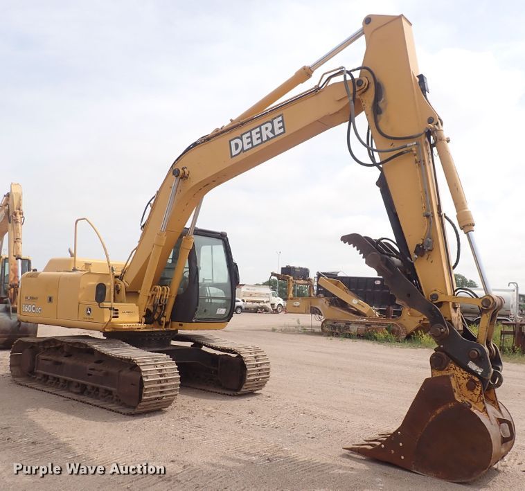 image for item DS7075 2006 John Deere 160C LC  excavator