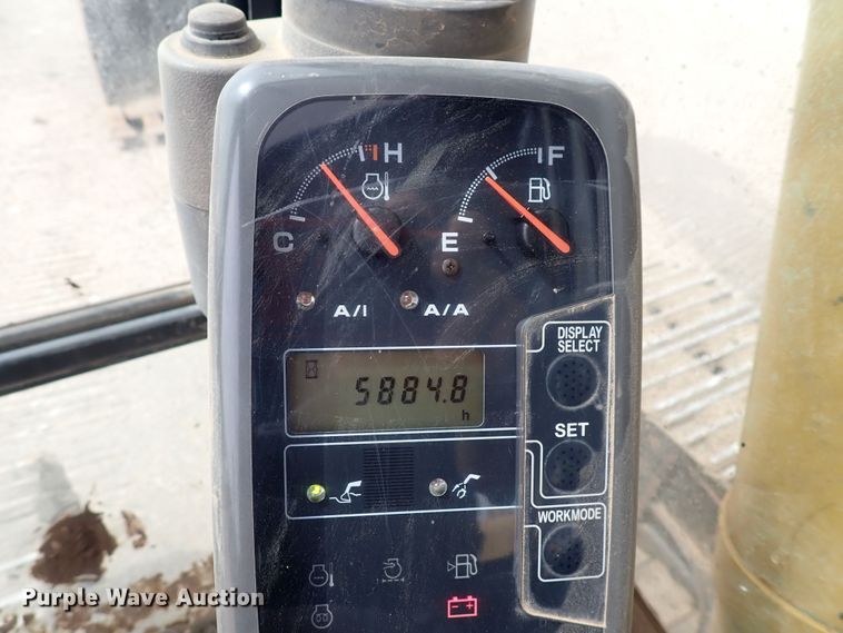 image for item DS7075 2006 John Deere 160C LC  excavator