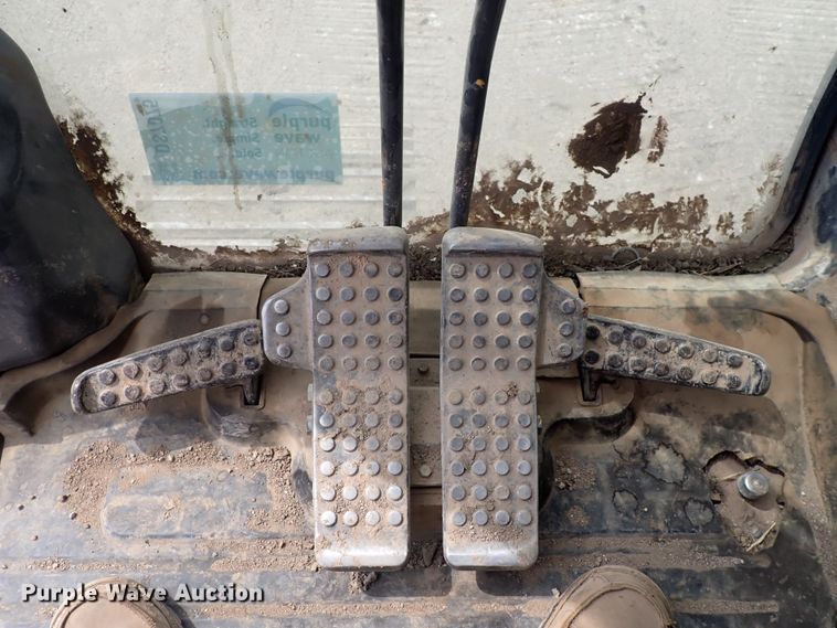 image for item DS7075 2006 John Deere 160C LC  excavator