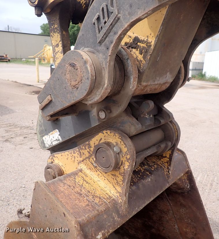 image for item DS7075 2006 John Deere 160C LC  excavator