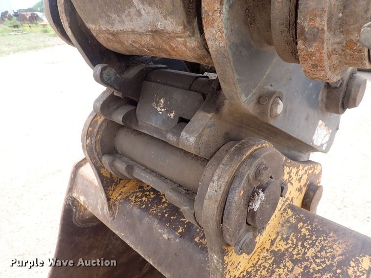 image for item DS7075 2006 John Deere 160C LC  excavator