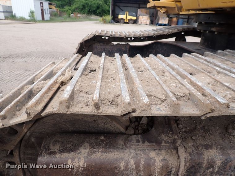 image for item DS7075 2006 John Deere 160C LC  excavator