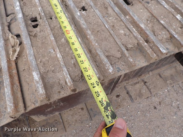 image for item DS7075 2006 John Deere 160C LC  excavator