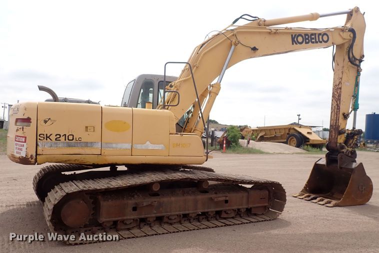 image for item DS7076 2003 Kobelco SK210LC  excavator