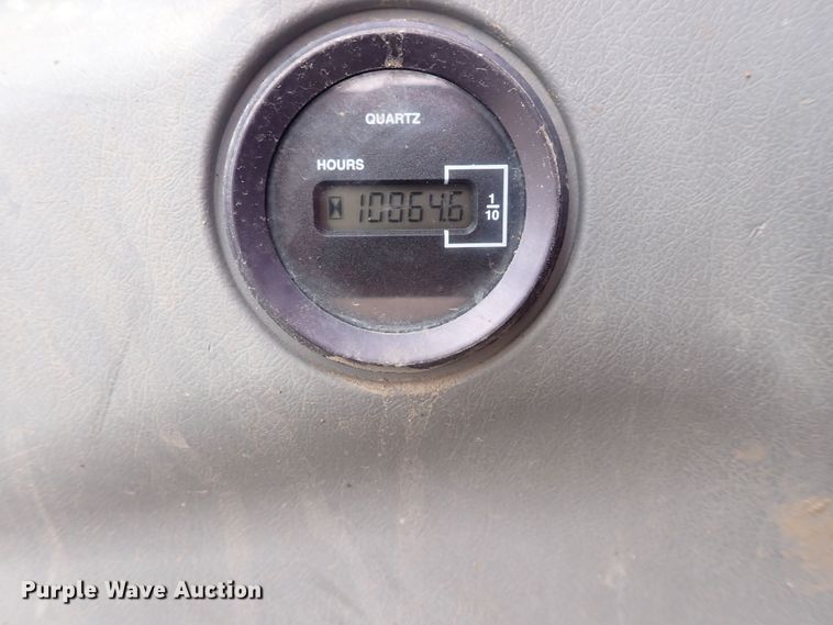 image for item DS7076 2003 Kobelco SK210LC  excavator